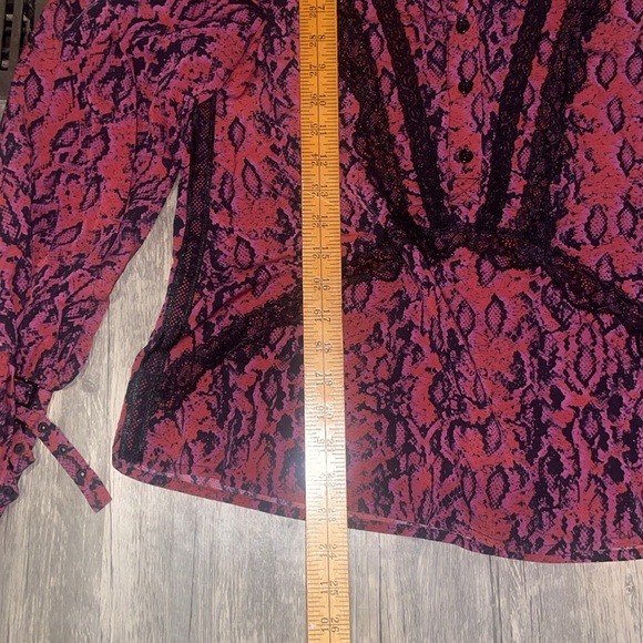 Koche Lace Trim Python Top woman’s size 36 or US size 4 - Picture 7 of 10